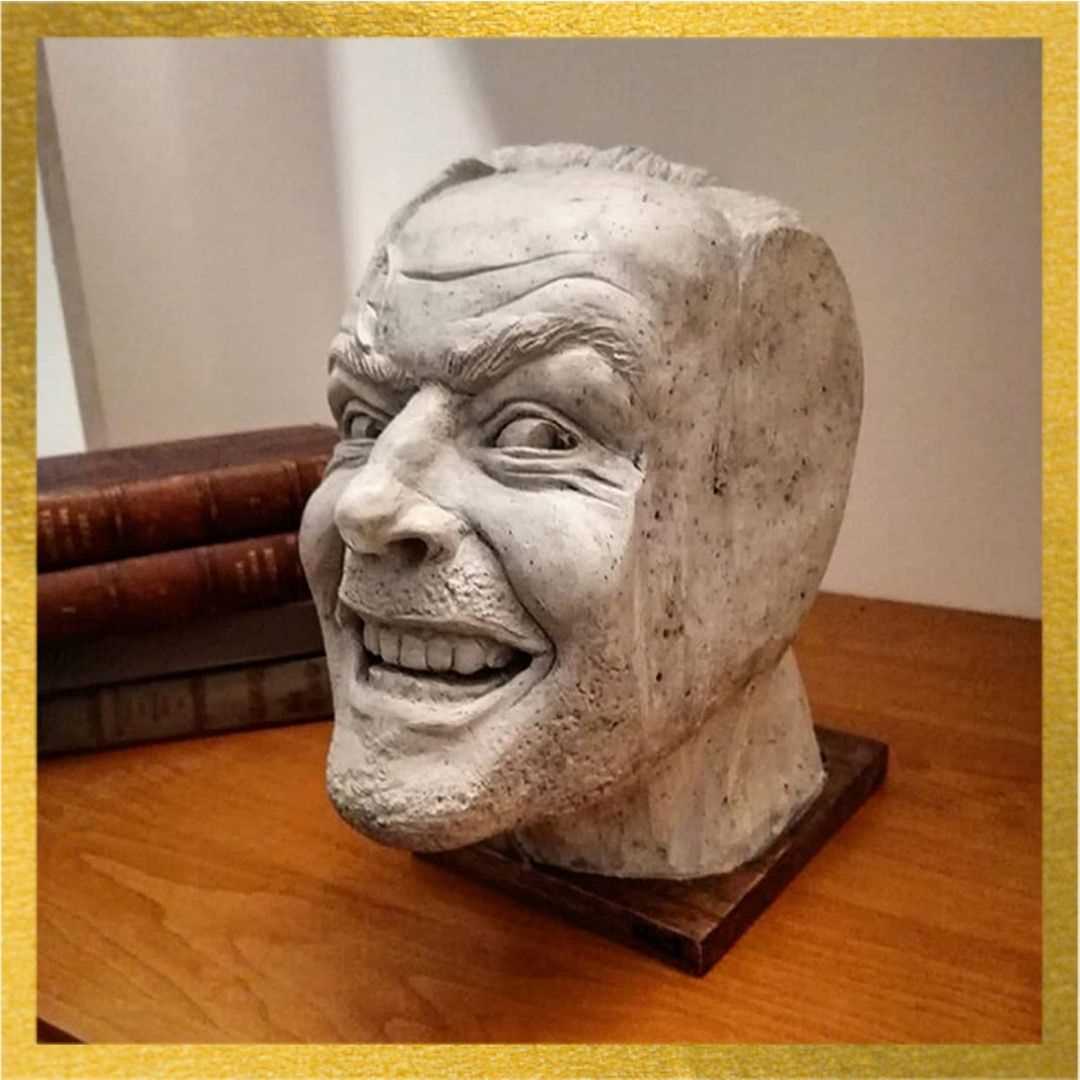 2021 new Sculpture Of The Shining Bookend Library Here’s Johnny Sculpture Resin Desktop Ornament Book Shelf hot